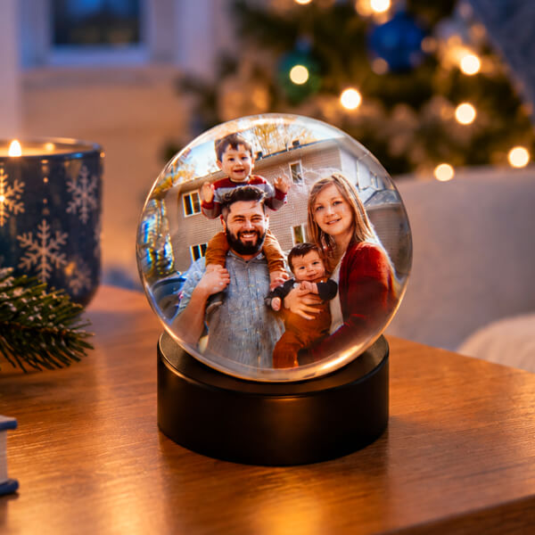 HeartSphere 3D Memory Orb Crystal-Clear Memories Without the $3,000 Hologram Rig!